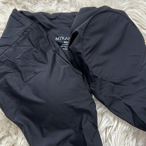 Myra Swim top - Picture 5 of 6